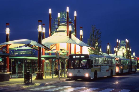 公交站台张拉膜结构遮阳棚工程定制