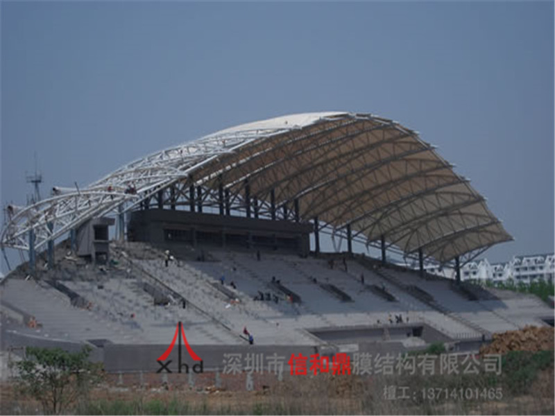 膜结构体育场馆看台施工