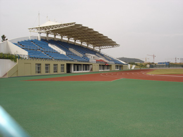 学校体育场看台张拉膜结构遮阳棚