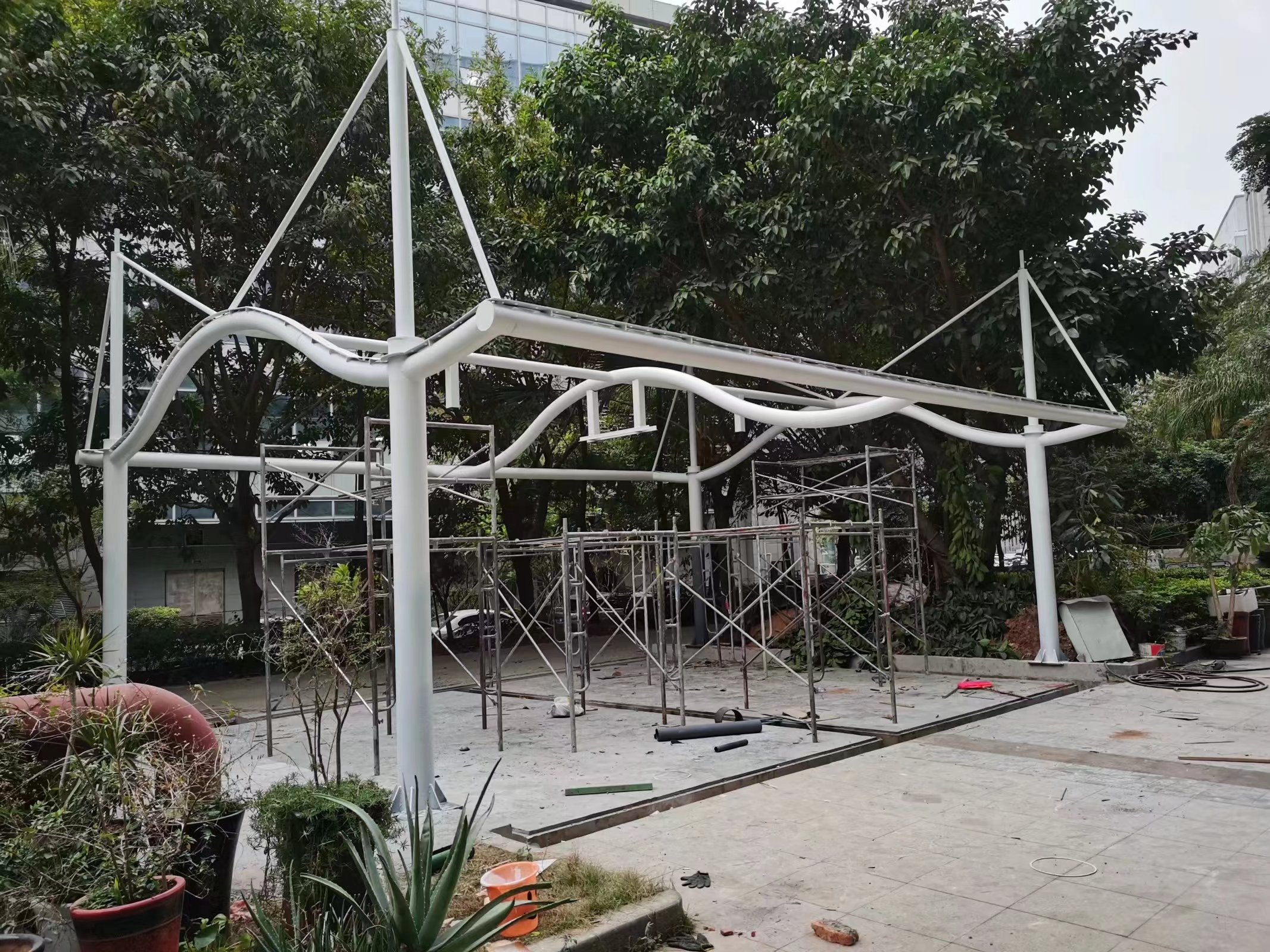 膜结构雨棚横梁