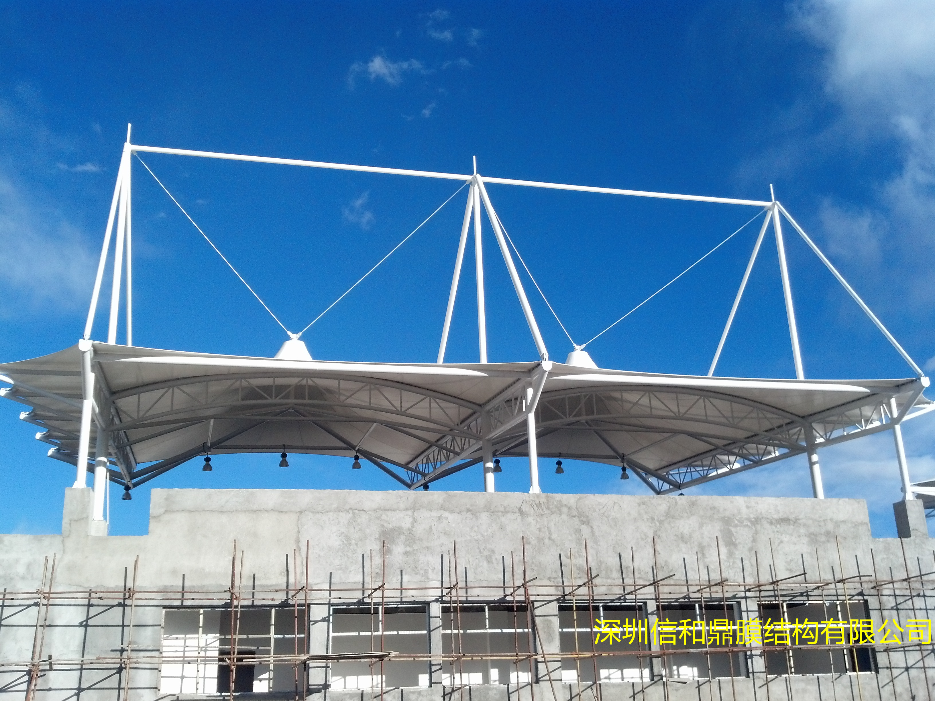 膜结构体育看台棚