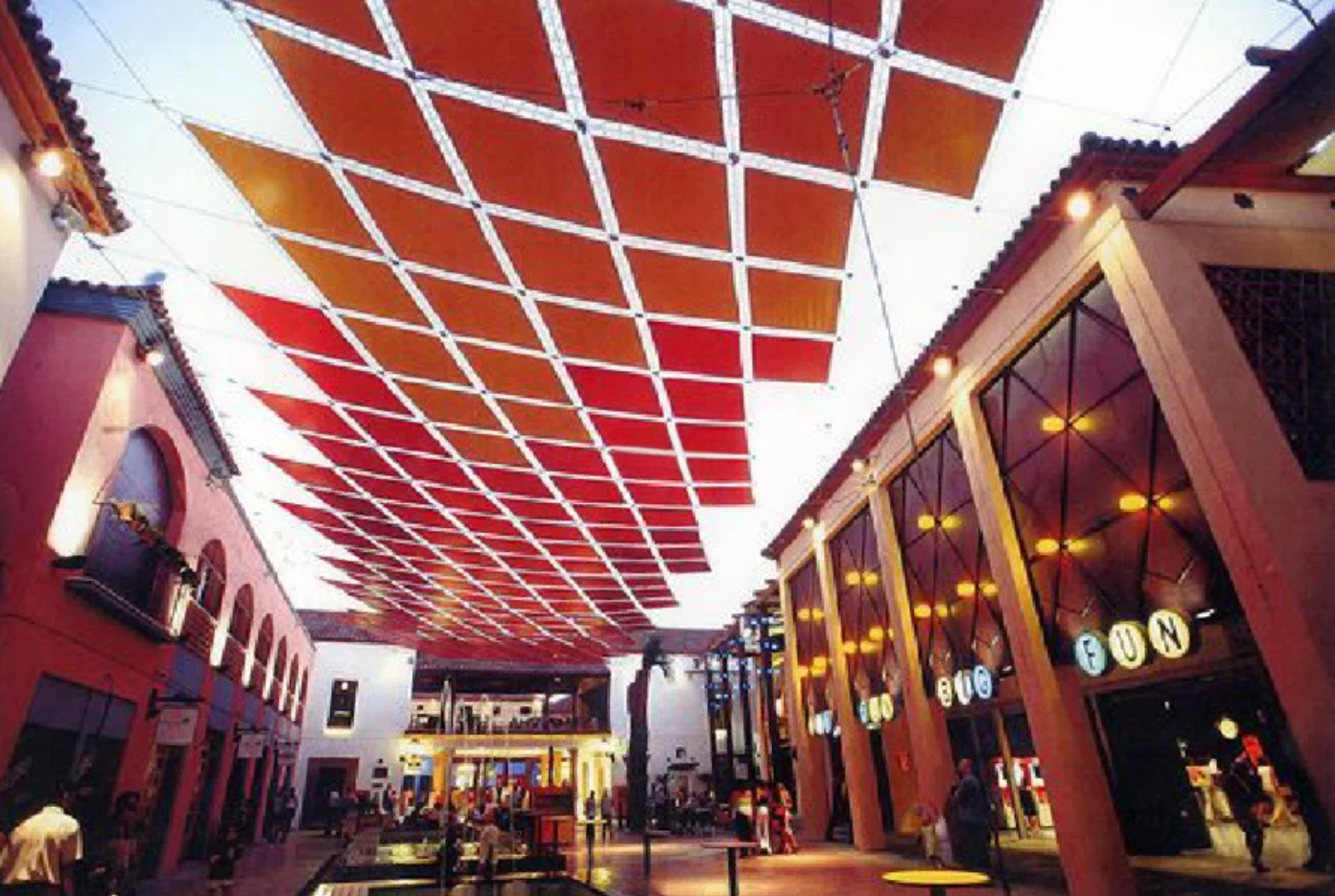 商业街张拉膜结构遮阳棚