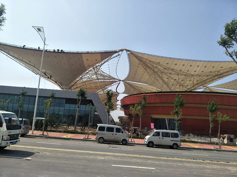 ptfe膜结构楼顶遮阳棚