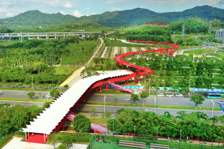 张拉膜结构遮阳棚